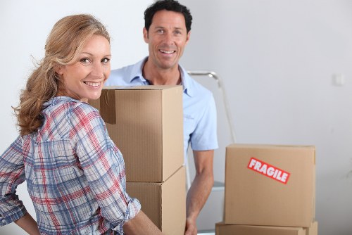 Efficient removal van in Bermondsey for home and office moves